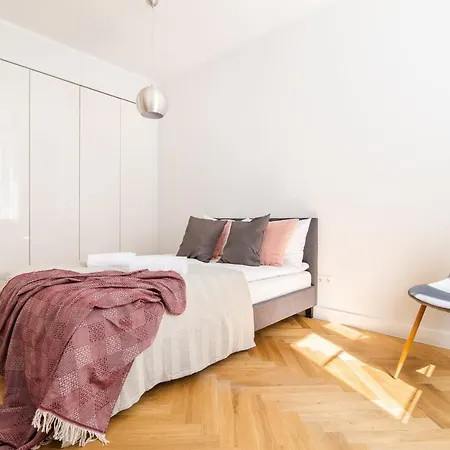 Apartment Rent Like - Dobra 8/10 Warsaw